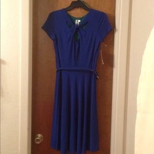 Julian Taylor A line dress with belt